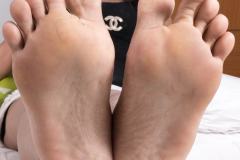 ploy_feet.17